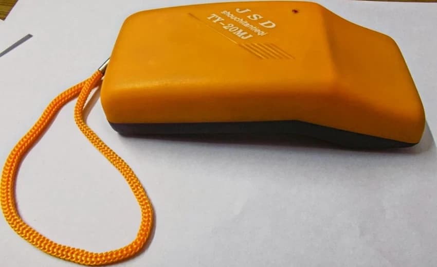 Hand Held Needle Detector