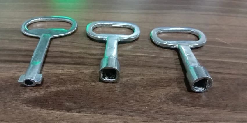 Zinc Alloy Square Panel Key, Finish Type: Silver