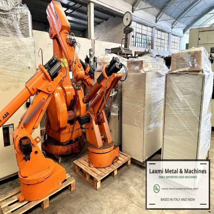 Orange Robotic Arm, Abb - Irb 3000 S3, For Industrial