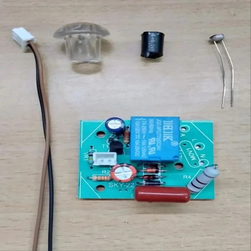 Crystal Day And Night On And Off Photocell Ldr Sensor, 10 A