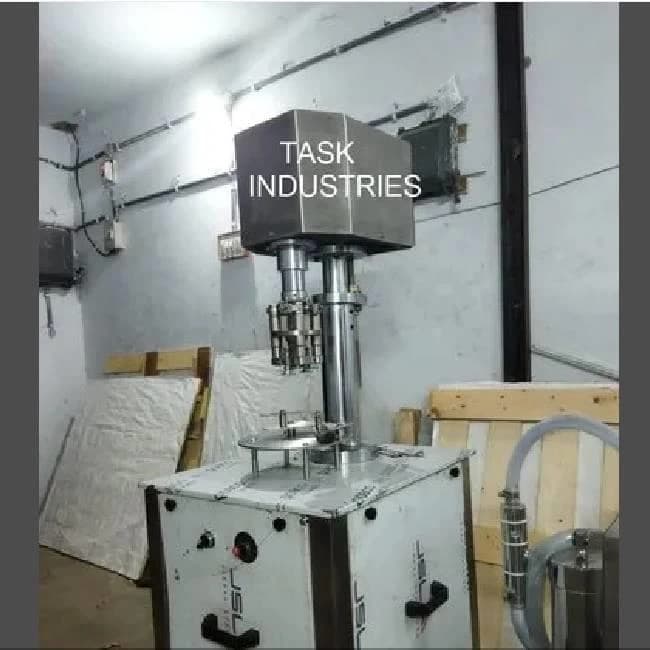 Screw Capping Machine