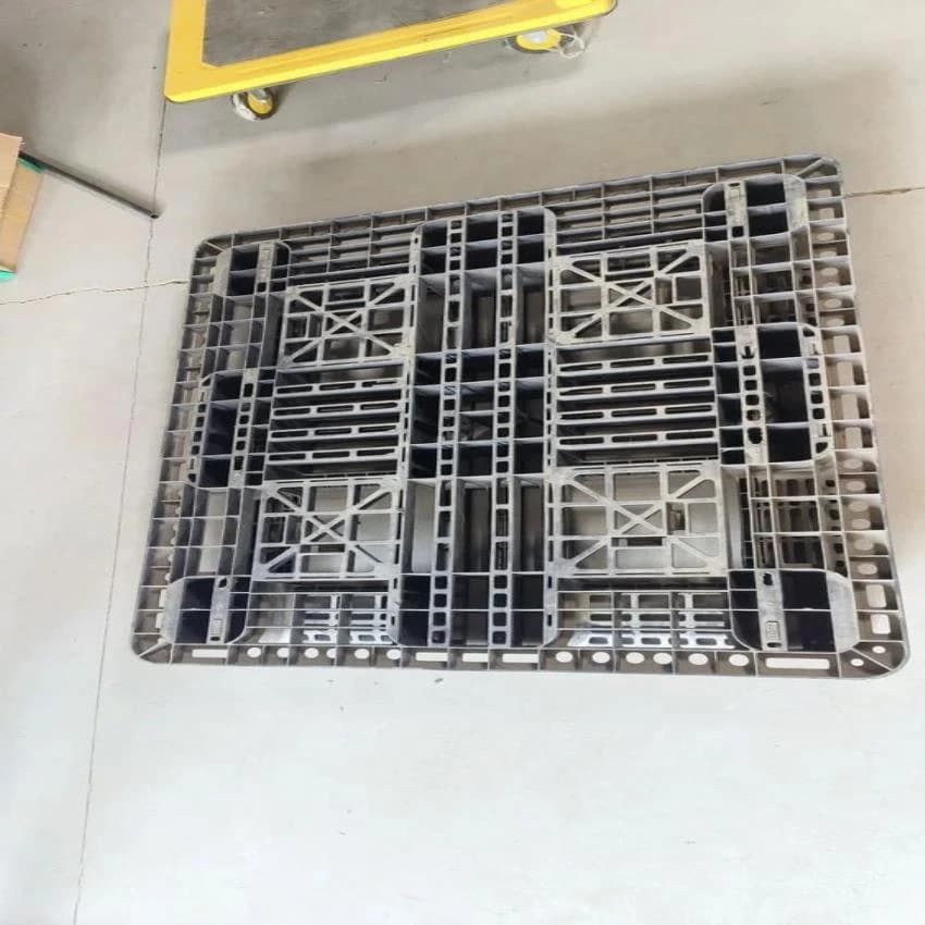 Used Plastic Pallets