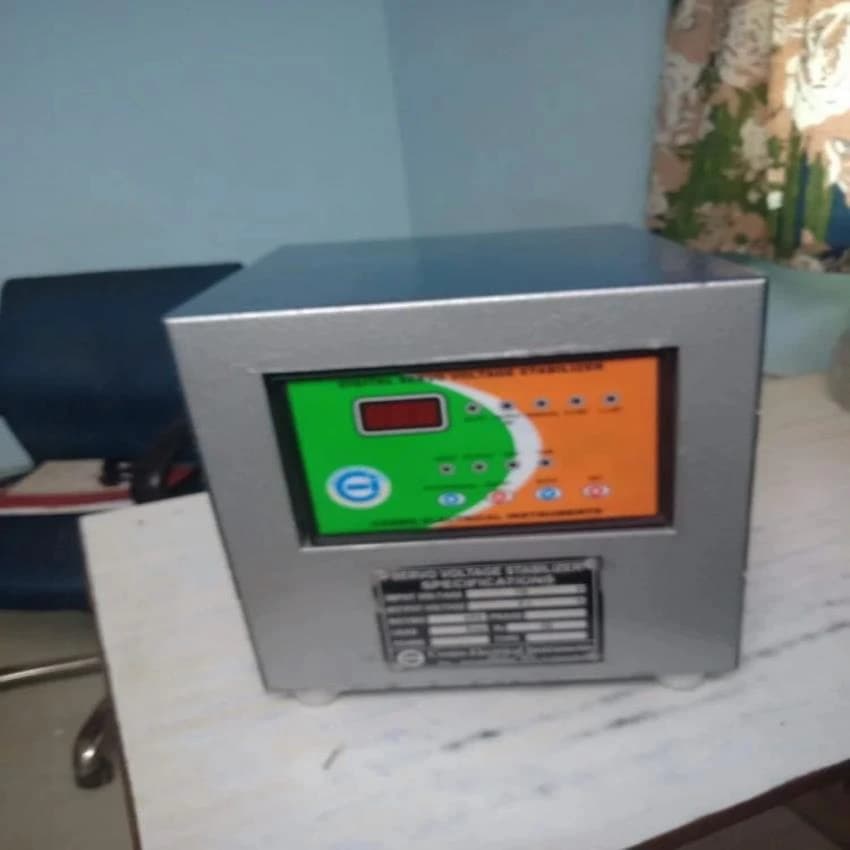 Single Phase Servo Voltage Stabilizer, 160V-280V, 220 V