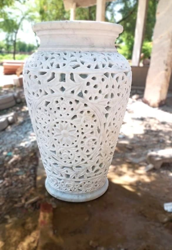 White Marble Planter, For Garden Decoration