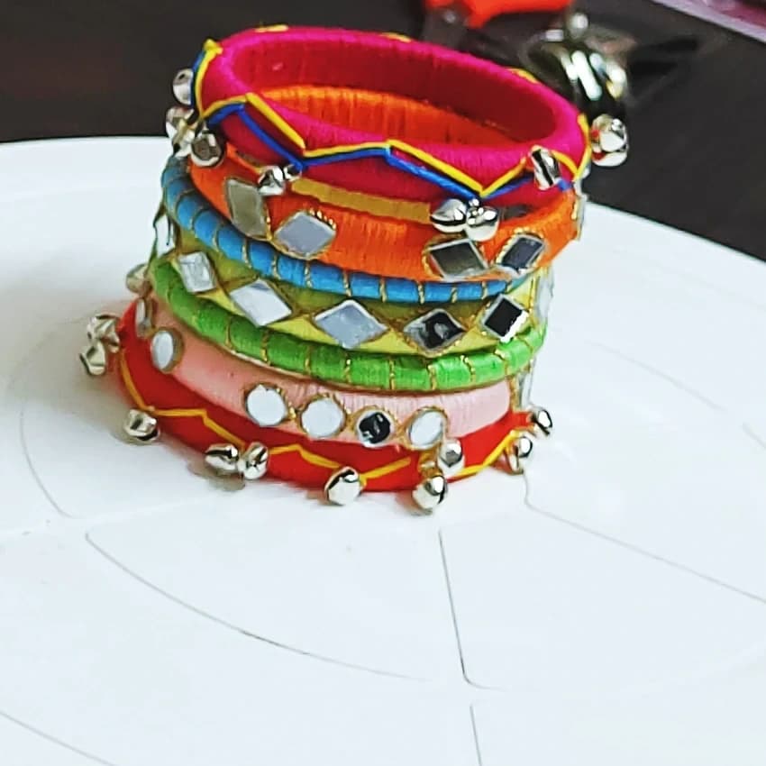 Kundan MIRROR THREAD BANGLE