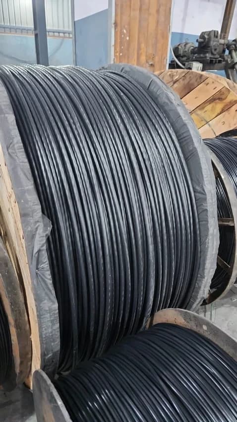 Copper 11KV Insulated Conductor, For Industrial, Round