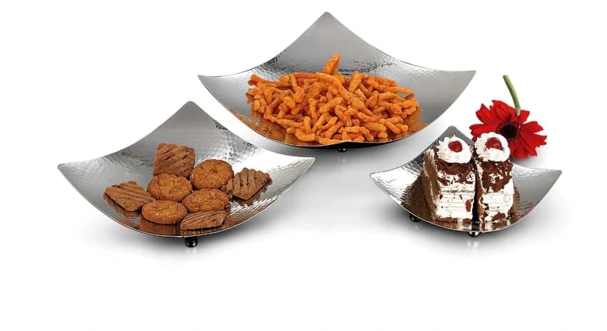 Silver Stainless Steel Square Serving Platter, For Hotel, Packaging Type: Box
