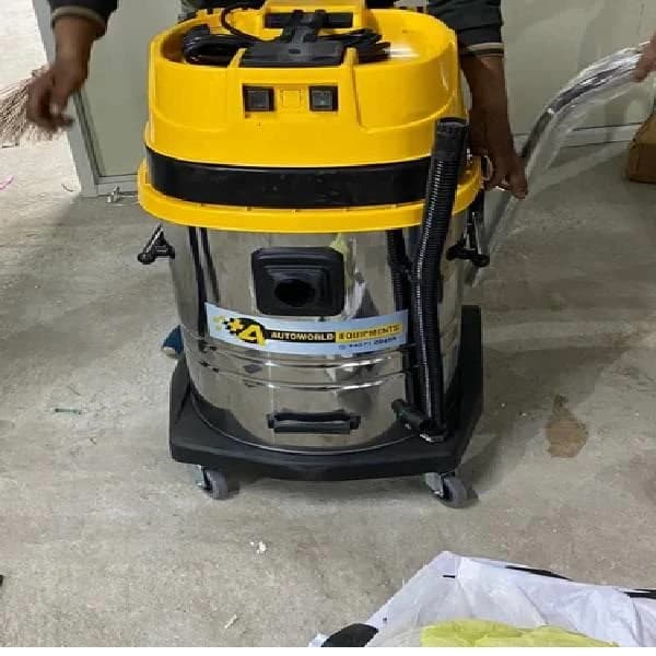 Industrial Vacuum Cleaner