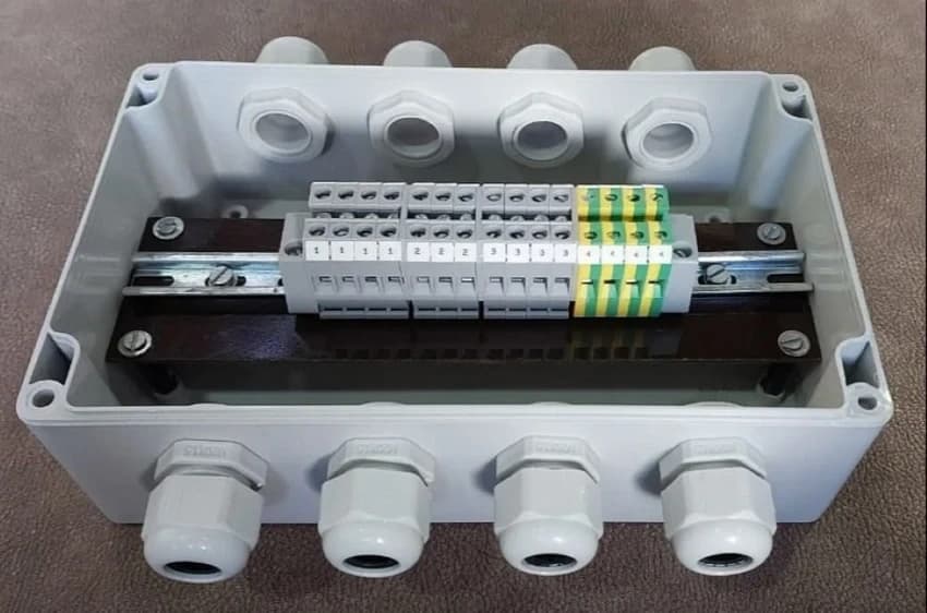 12 Way Square Abs Electrical Junction Box