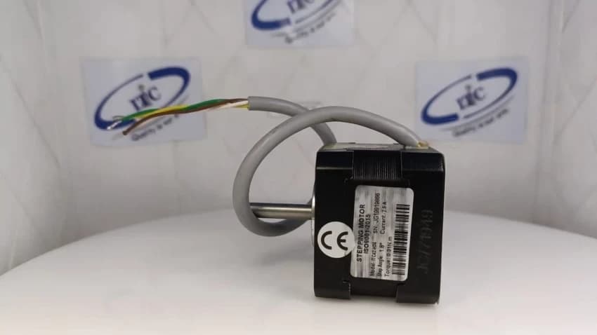 Hybrid Stepper Motor 42CM02-1A, Step Angle: 1.8 Degree