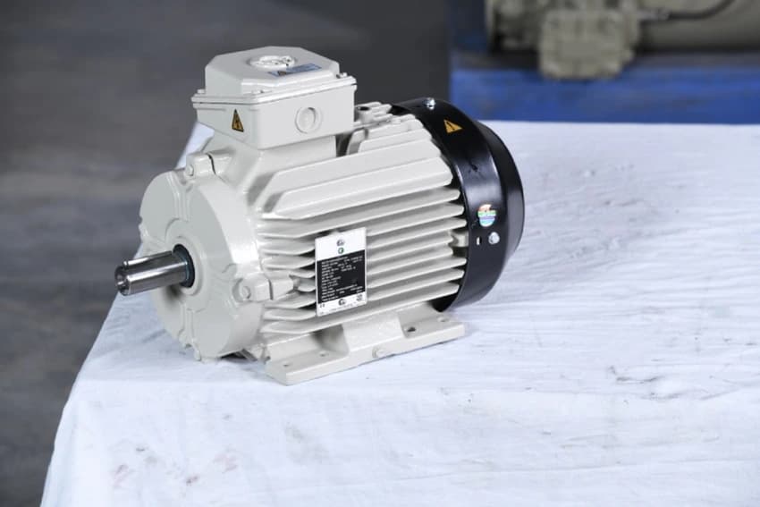 Crompton Greaves Motor 10HP, 1500 rpm
