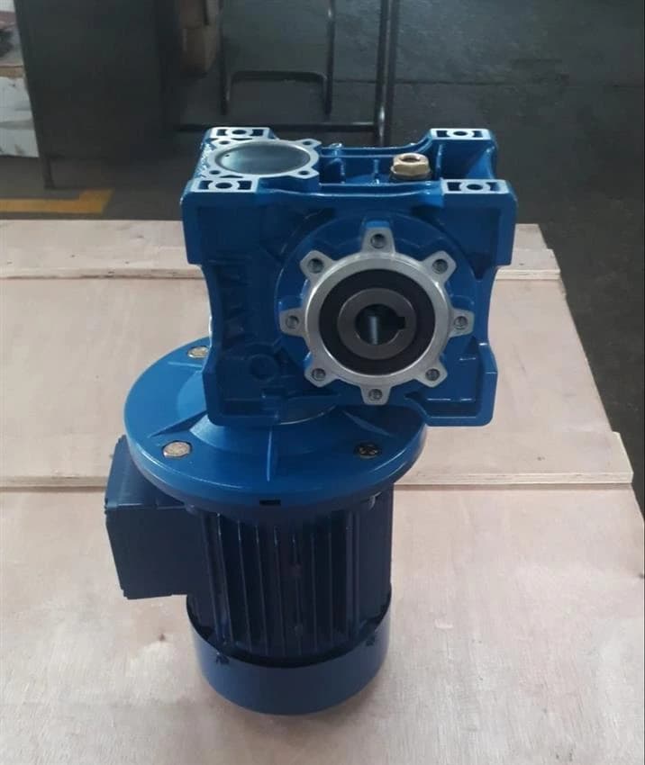 Ac Universal Mounting Type Worm Geared Motor, For Conveyors, 1500 In Put