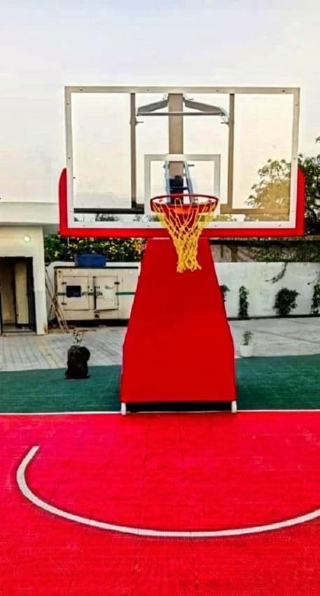 BASKETBALL POLE MOVEABLE AND HIGHT ADJUSTABLE