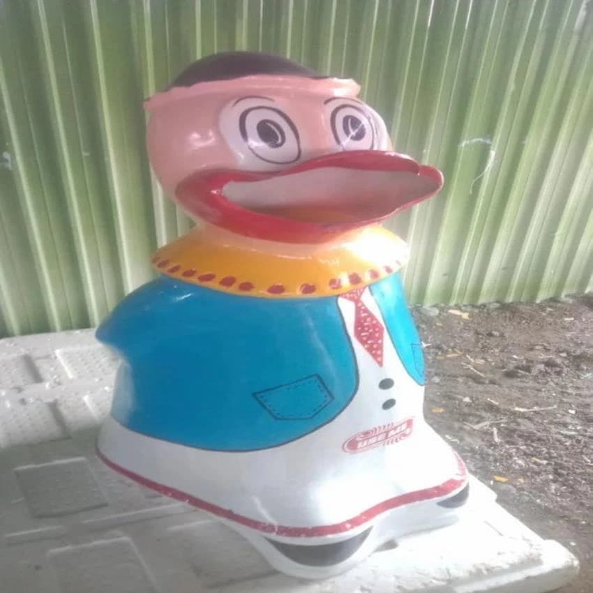 Frp Dustbin Donald Duck