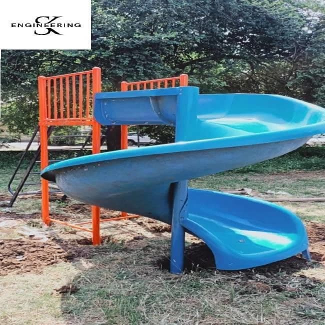 Outdoor spiral slide