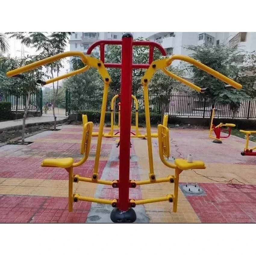Outdoor Chest Press Machine