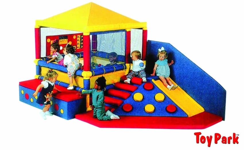 Jumbo Ball Pool Play Station