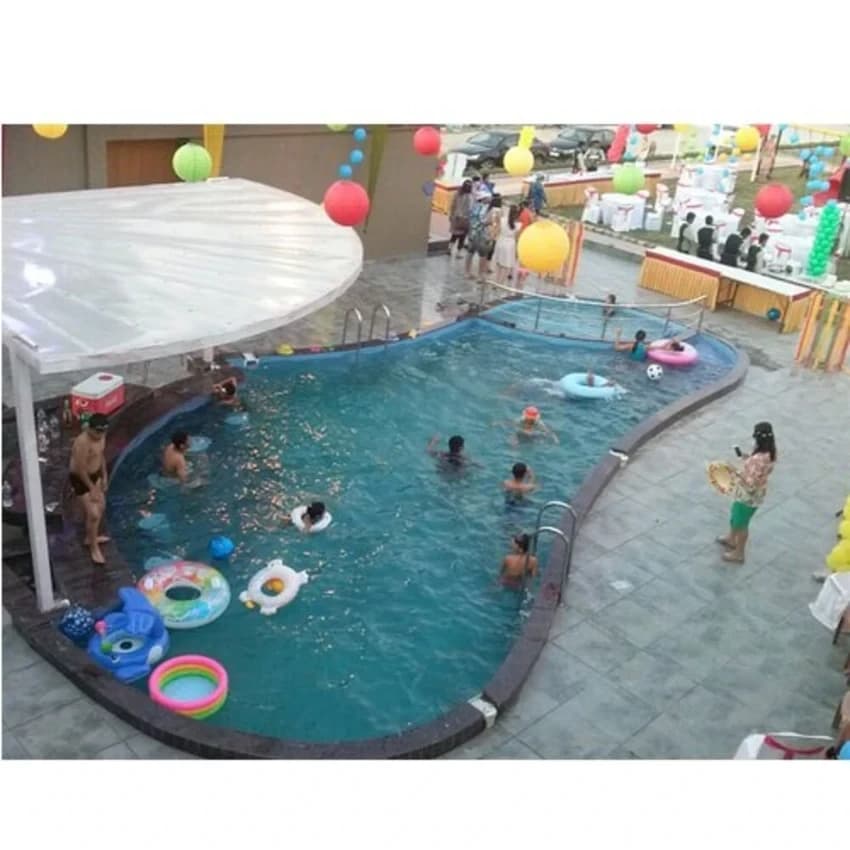 FRP Outdoor Kids Swimming Pool, For Amusement Park, 4 Feet
