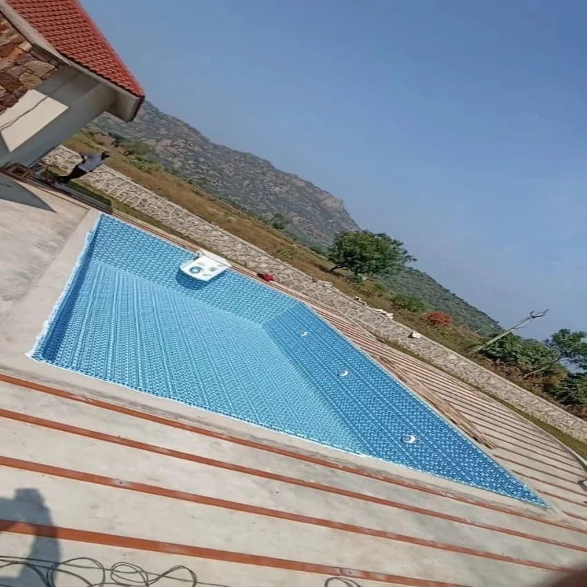 Outdoor FRP Pool, 8 Ft, Dimension: 18 X 12 feet