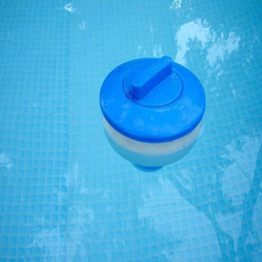 Claire crystal Plastic Granular Chlorine For Pools In Bengaluru, For Pool Cleaning