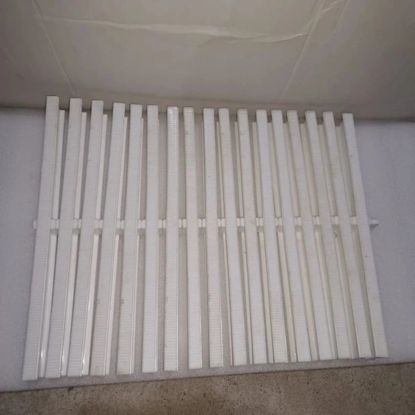 PVC Swimming Pool Gratings, Size: 10 Inch