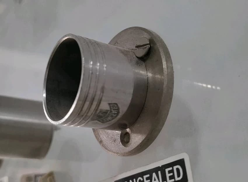 Single Rod Stainless Steel Curtain Bracket - SS 304 Glossy Finish (30 kg Load Capacity)