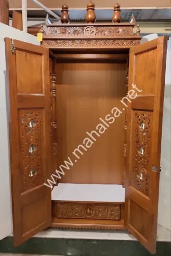 Hinged Wooden Wood Pooja Cupboard