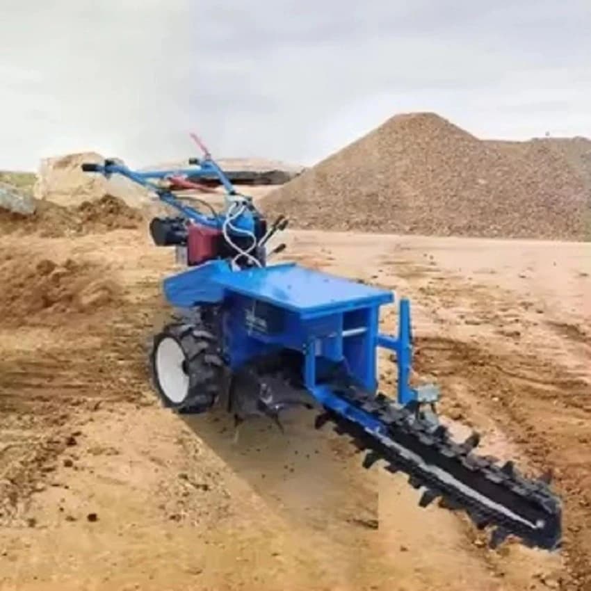 Pipelines Trenching Machine.
