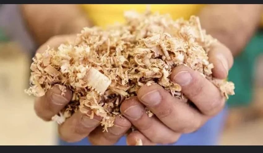 Mixed Wood Sawdust Briquettes (6mm Diameter) - Low Ash Content (<3%)