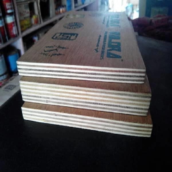 Red & White Full Core Full Panel Plywood