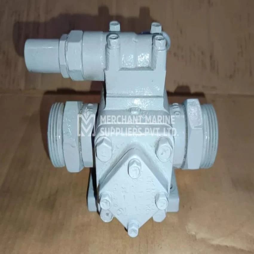 Used Good // Gear Pump for DAIHATSU DK20