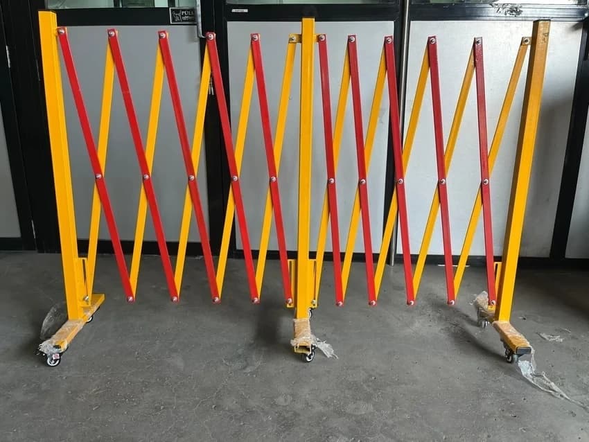 MS Foldable Expandable Barrier