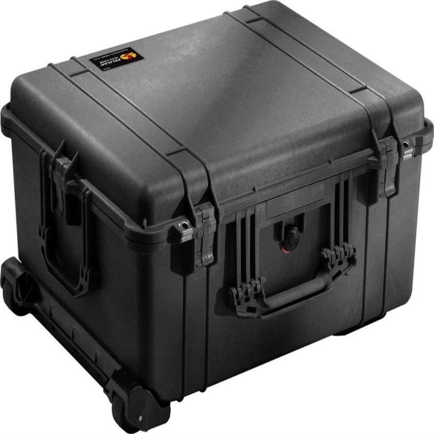 Pelican - 1610 Protector Case With Foam (Black)