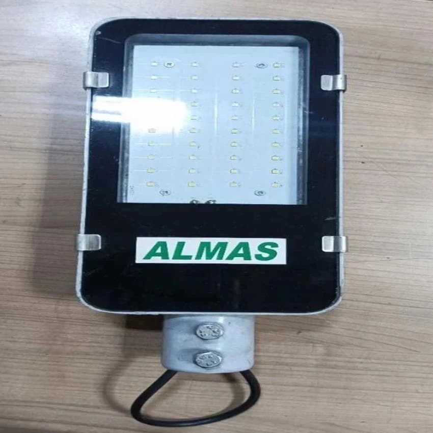 ISI 40W ALMAS LED Street Light, Aluminium
