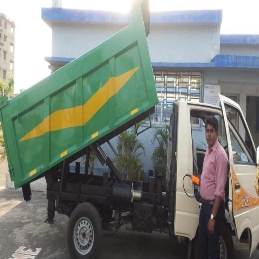3cum garbage tipper, 4 Ton, Model Name/Number: Gourika India Limited