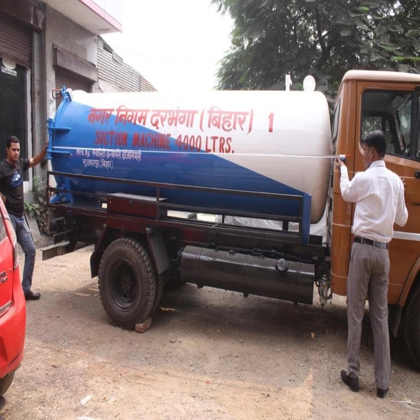 Super Sucker Machine with Dump Tank