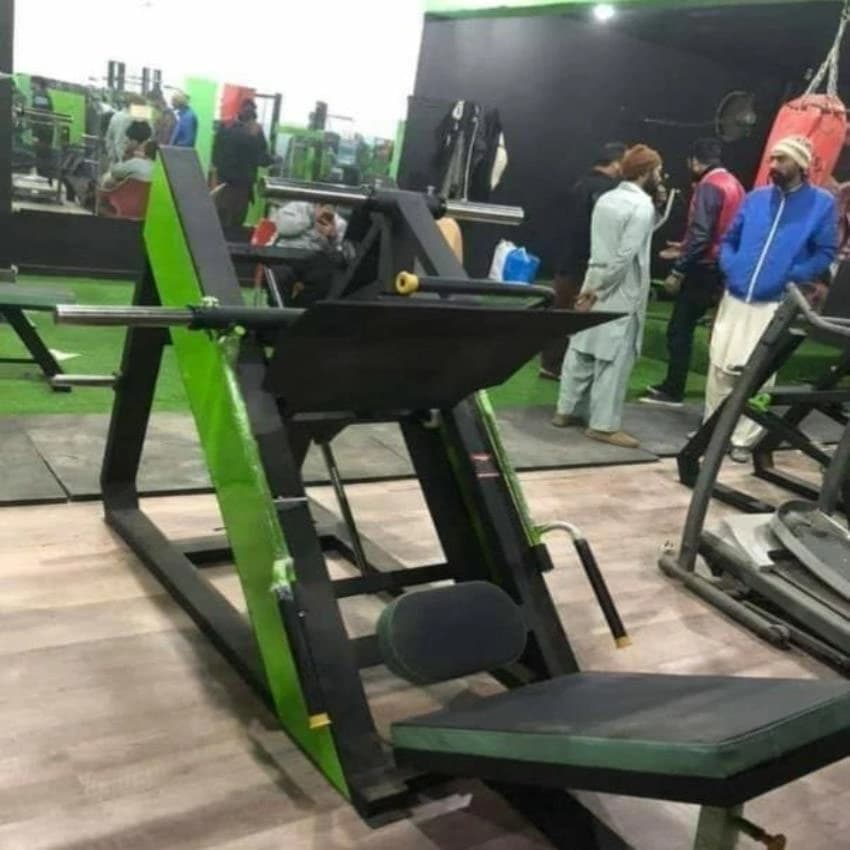 Black Mats Seated Leg Press Exercises Machine, Seat Material: Pgu Seat, Size: 2 By4 Fully Commercial