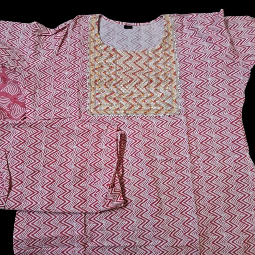 Ladies Cotton Kurti Set, Size: Medium, 200 Gsm
